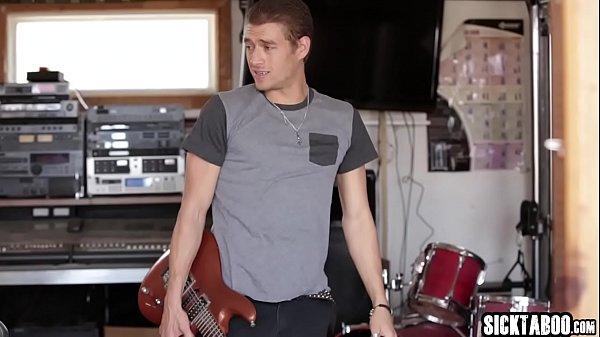 MILF with big boobs sucked a musicians big hard cock