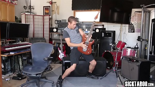MILF with big boobs sucked a musicians big hard cock