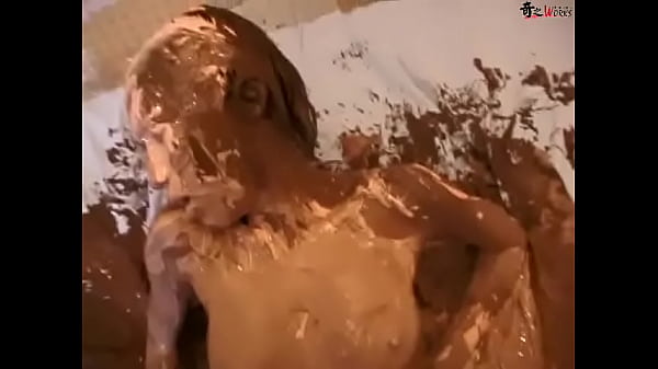 Sexe Peint En Marron