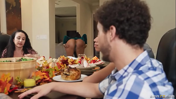 Download Video - Thankful For a Giving MILF YumTheeBoss&comma; Ameena Green &sol; Brazzers&sol; Enter XVPROMO on official site for discount