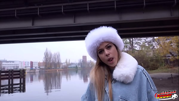 ESCOLA ALEMÃ - DOCE LATINA TURISTA MENINA BELLA PICKUP E ROUGH FUCK EM BERLIM