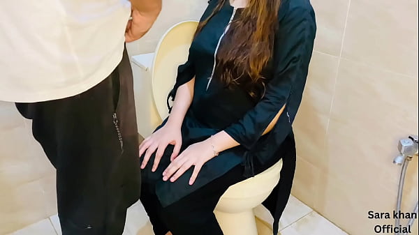 Download Video - Pakistani step Brother-In-Law Fuck Her Hot Latina Sister-In-Law In The Toilet