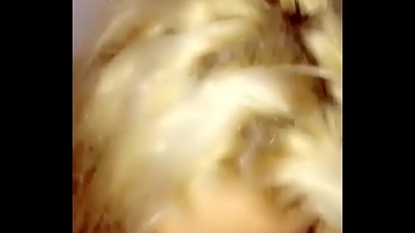 Puta Jeune Femme Barbie