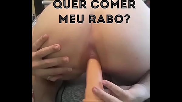 Brincando com meu cuzinho