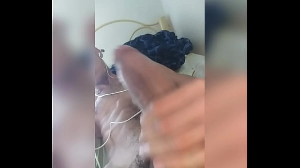 Magrinho de Salvador atraz de casadas