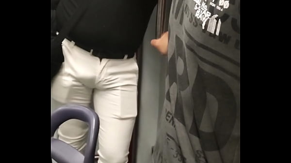Download Video - Bulto de Maduro en el metro