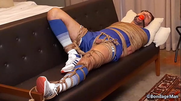 Diogo Nasser captured soccer play Behind the Sc...