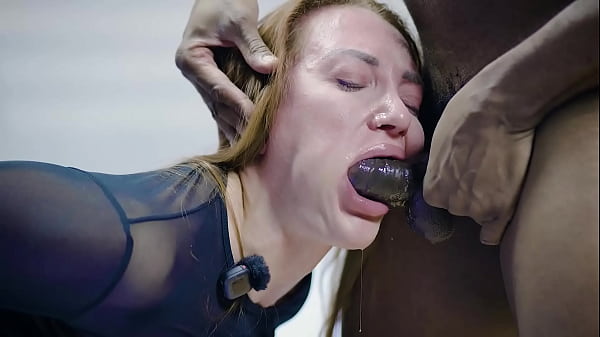 Intense deepthroat and hot anal sex for Julia!