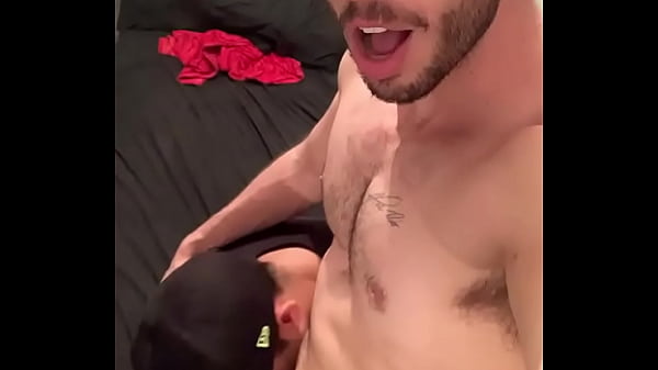 Download Video - Chupando e quase gozando - XV&Iacute;DEOS RED