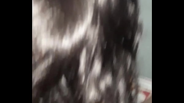 Mamandosela a activo de comas