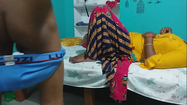 Download Video - pampa in yellow dress