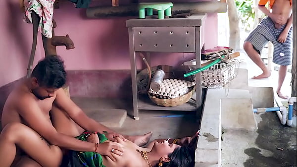 Download Video - Indian Village Bhabhi Having Sex With Devar Outdoor In Dirty Hindi Audio