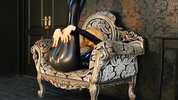 thumb streching ass