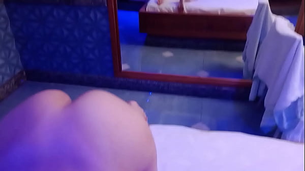 SaymonFitness tomou um ch&aacute; de buceta da loira gostosa