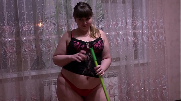 Masturbation instead of cleaning. A fat milf with a big ass started cleaning the floor and ended with fingering her hairy pussy and orgasm. Home fetish. Amateur. PAWG.