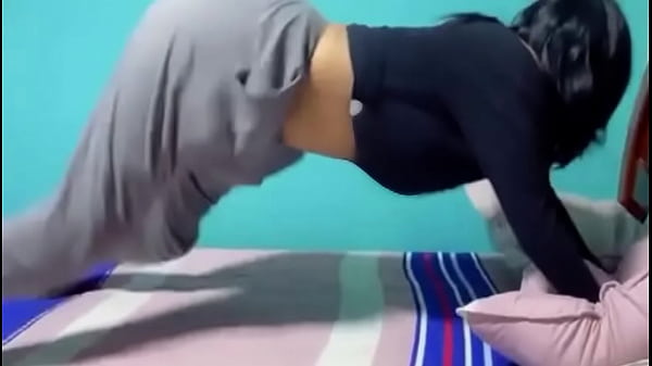 Big ass latina slut moving her ass
