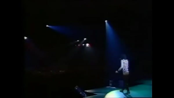 girl sexydea squirting on live webcam