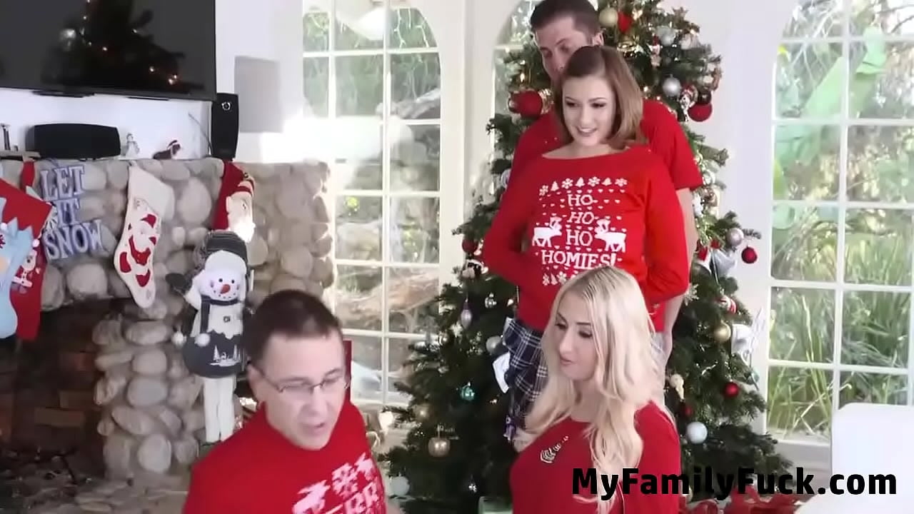 Los hermanastros follan en silencio detrás de sus padres
                     teen hardcore blowjob young family best christmas taboo hd stepsister stepbrother step sister tight pussy step brother step brother fucks step sister muchos negros