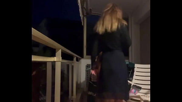 Sexo matinal difícil para a insaciável JoyKaren..