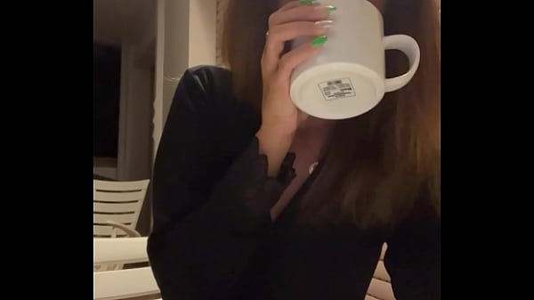 Du sexe hard matinal pour l&rsquo;insatiable JoyKaren..