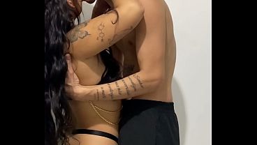 japinha manauara se divertindo no RJ com o pau torto do carioca parte 1 - COMPLETO no RED