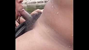 Download Video - Nuestra primera cita en el rio &comma; no pudo esperarse para llegar al motel
