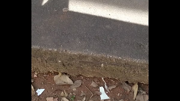 thumb feet spy
