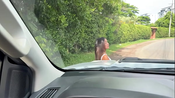 Young Colombian woman exercising on the street is invited to his house by a stranger!
