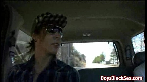 Interracial Hardcore Gay Bareback Fucking 09