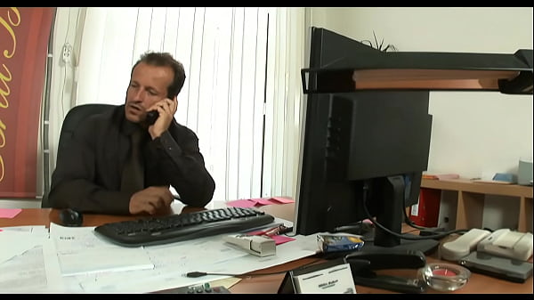 Laurie Vargas Drinks Sperm Out Of His Thick Dick After She Cums On It!