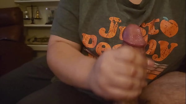 Wet Quickie Handjob for My Neighbor