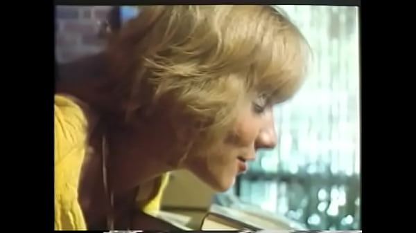 Legendary classical porn hero Paul Thomas allows cute fair-haired girl in yellow dress to feel his huge schloeng polishing her tight velvet  shithole