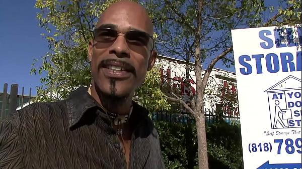 Cute Jap girl ride a cock