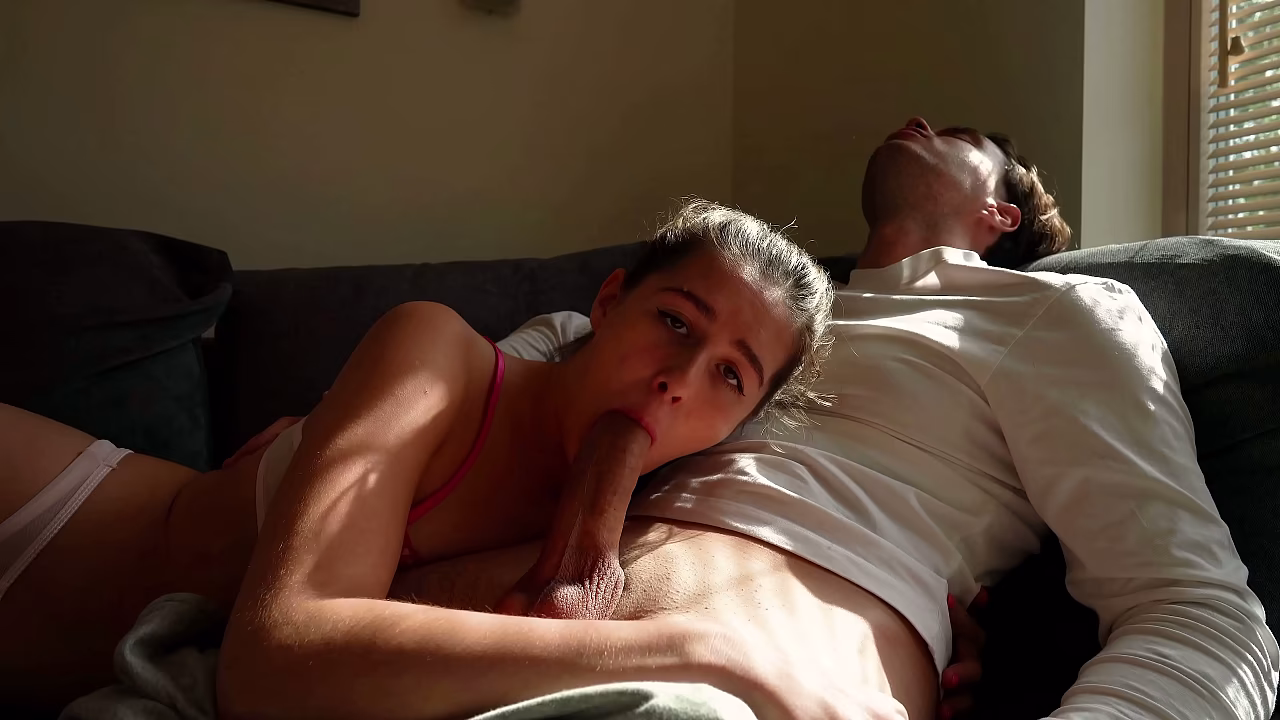 Threesome With Two Horny Ladys, Blowjob In Toilet And Licking Pussy 4K