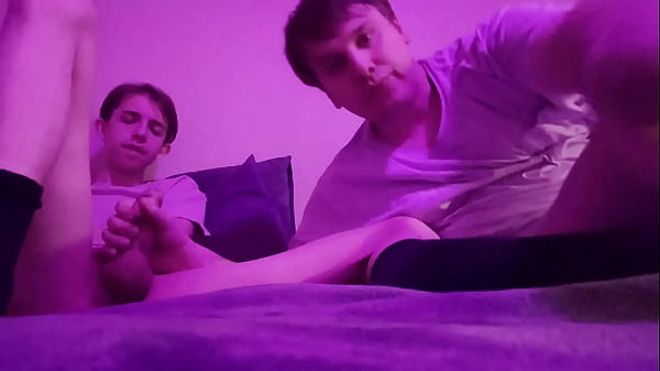 Download Video - Deepthroating my HUNG TWINK before CREAMING HIM RAW&excl;&excl;&excl;