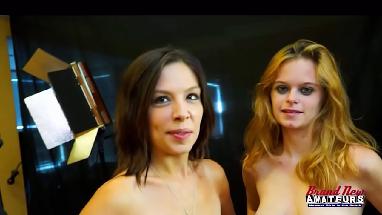 Brunette Jamie Litton And Blonde Piper Petite Coed Girl/Girl Pussy Play!