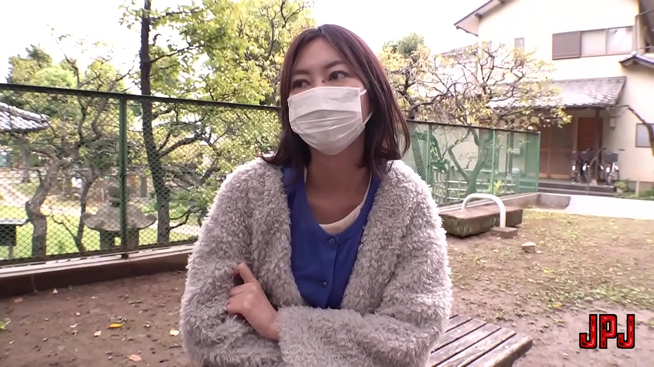 Mujer casada exponiéndose en el parque
                   amateur asian fetish housewife japanese japan hotwife small tits hairy pussy only women muchos negros