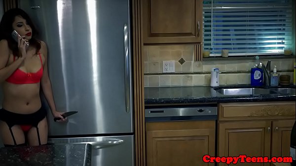 Superbe Girlnextdoor Baisée Par Un Intrus