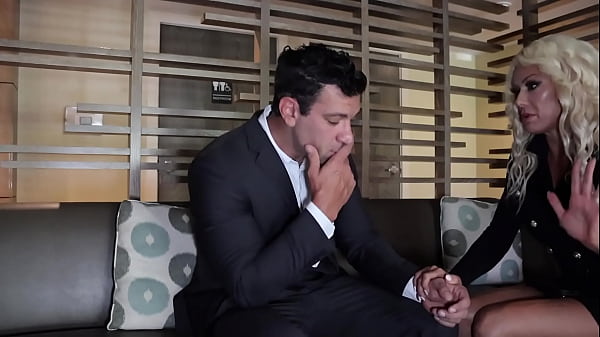 Taylor Vixxen's Luc...