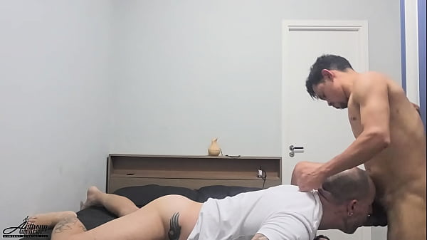 Download Video - DESCOBRIR DA MELHOR FORMA QUE O GERENTE DA EMPRESA GOSTA DE SENTAR NO PAU