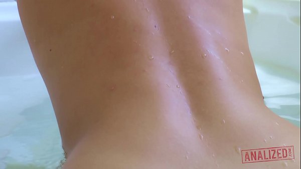 PAWG CANDICE DARE AND ASS FUCKED WILDLY UNTIL SHE SQUIRTS
