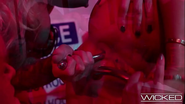 Asa Akira Gets Her Pussy Eaten And Pounded Hard