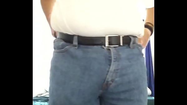 Giant cock with a clue