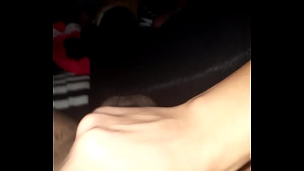 thumb hanjob