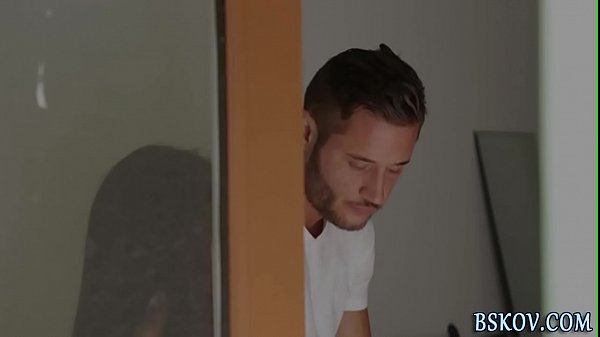 Teen gets pussy licked
