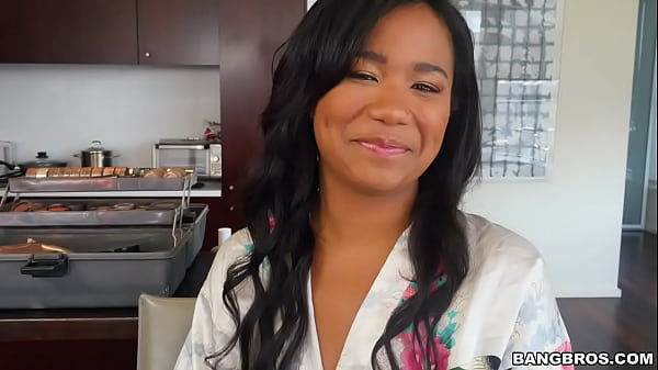 Loni Legend Fucks A Fan