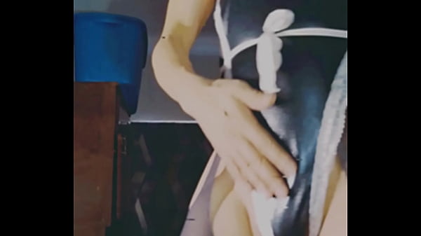 Download Video - Precioso femboy en lenceria de maid y medias