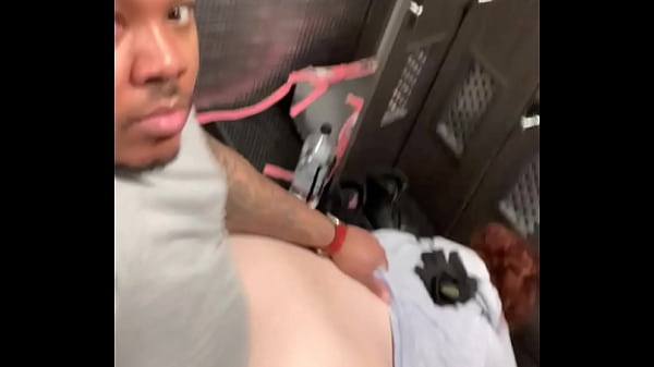 Big Booty White Girl Fucked In Gym Locker Room ...