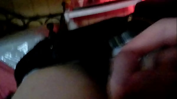 Jerkoff horny as fuck I'm single