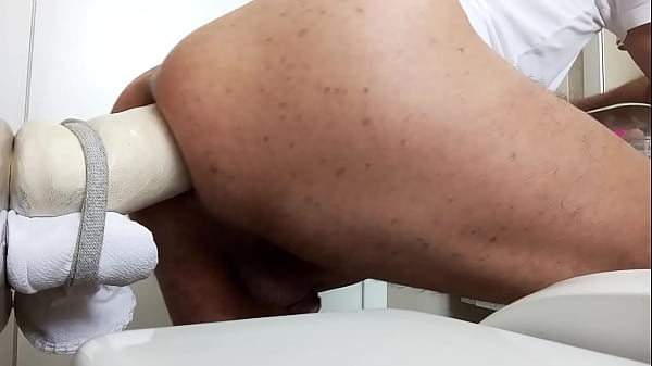 Download Video - Gostoso enfiar este consolo grosso no cu&comma;que del&iacute;cia &commat;&excl;&excl;&excl;